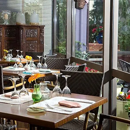 Dionysos Hotel 4*
