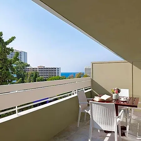 Hotel Dionysos 4*