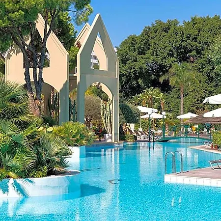 Hotel Dionysos 4*